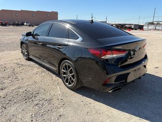 2019 Hyundai Sonata Limited 2.0T - Exterior Rear Left Corner Image